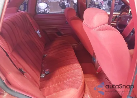 1992 Ford Tempo Gl z USA, uszkodzony, nr VIN 1FAPP36X0NK130278